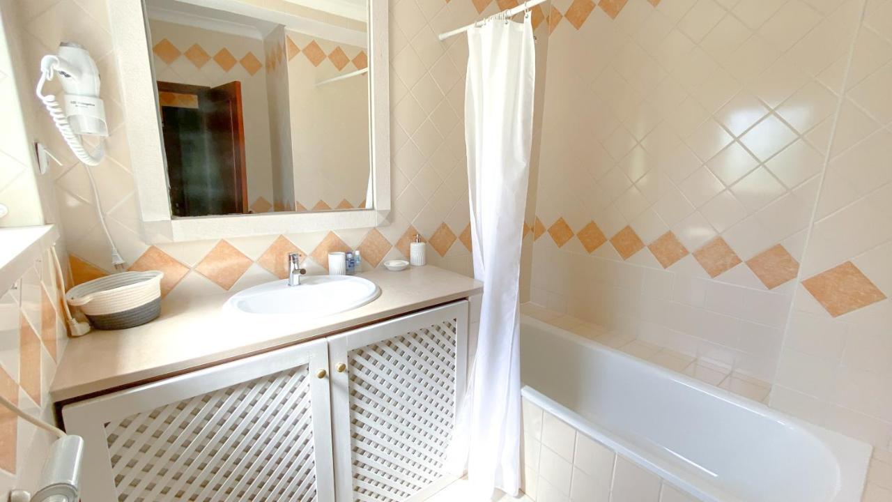 Casa Madeira - Moradia Espacosa Com Piscina, Um Paraiso As Familias Villa