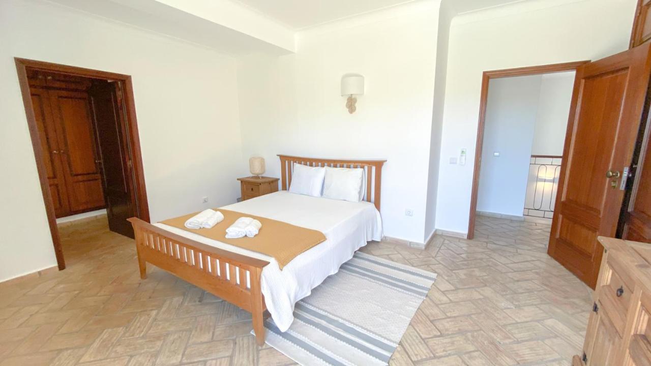 Casa Madeira - Moradia Espacosa Com Piscina, Um Paraiso As Familias *