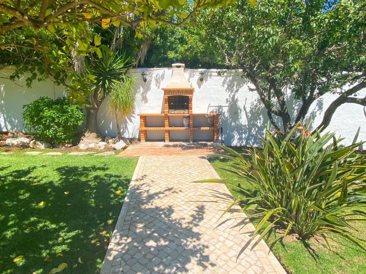 Casa Madeira - Moradia Espacosa Com Piscina, Um Paraiso As Familias Lagos