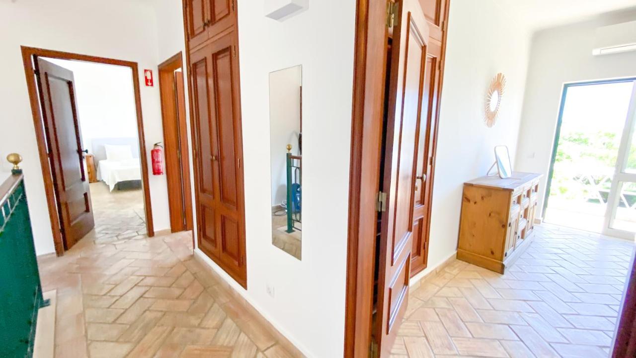 Casa Madeira - Moradia Espacosa Com Piscina, Um Paraiso As Familias Villa Lagos