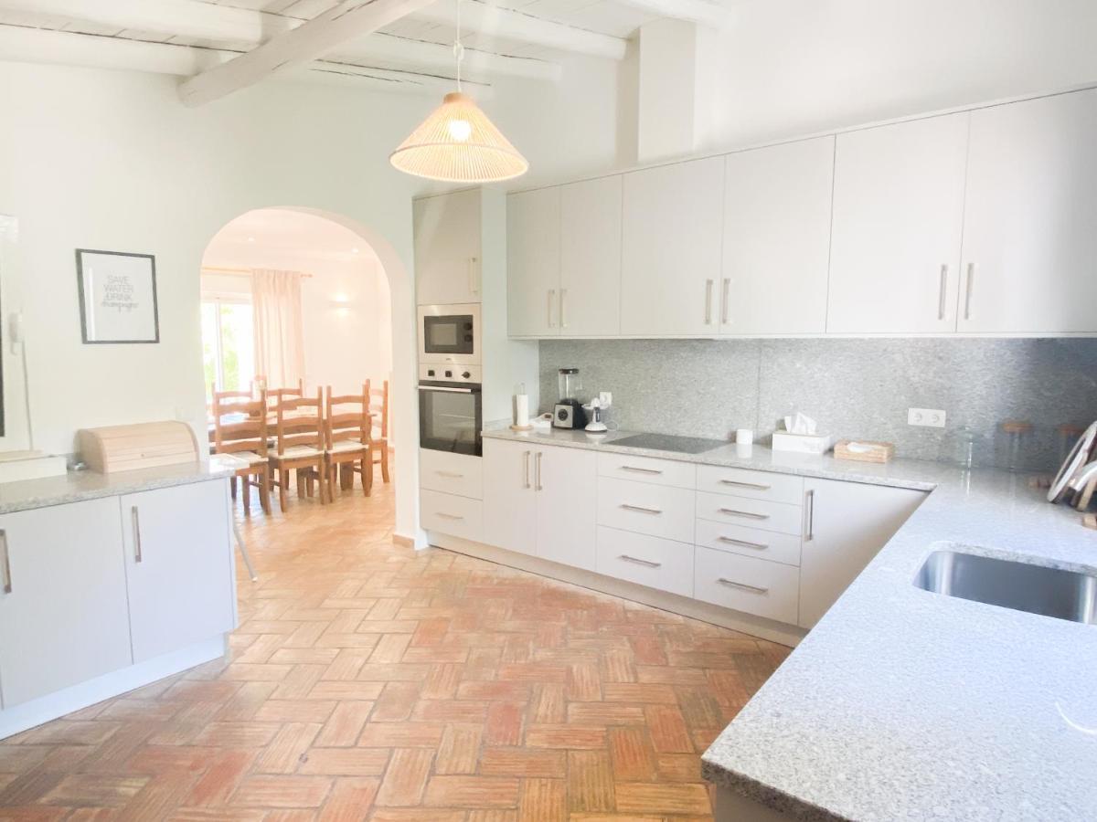 Casa Madeira - Moradia Espacosa Com Piscina, Um Paraiso As Familias *